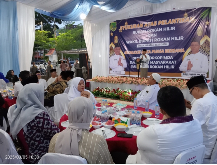 Bupati Dan Wakil Bupati Rohil Berbuka Bersama Forkopimda Dan Masyarakat