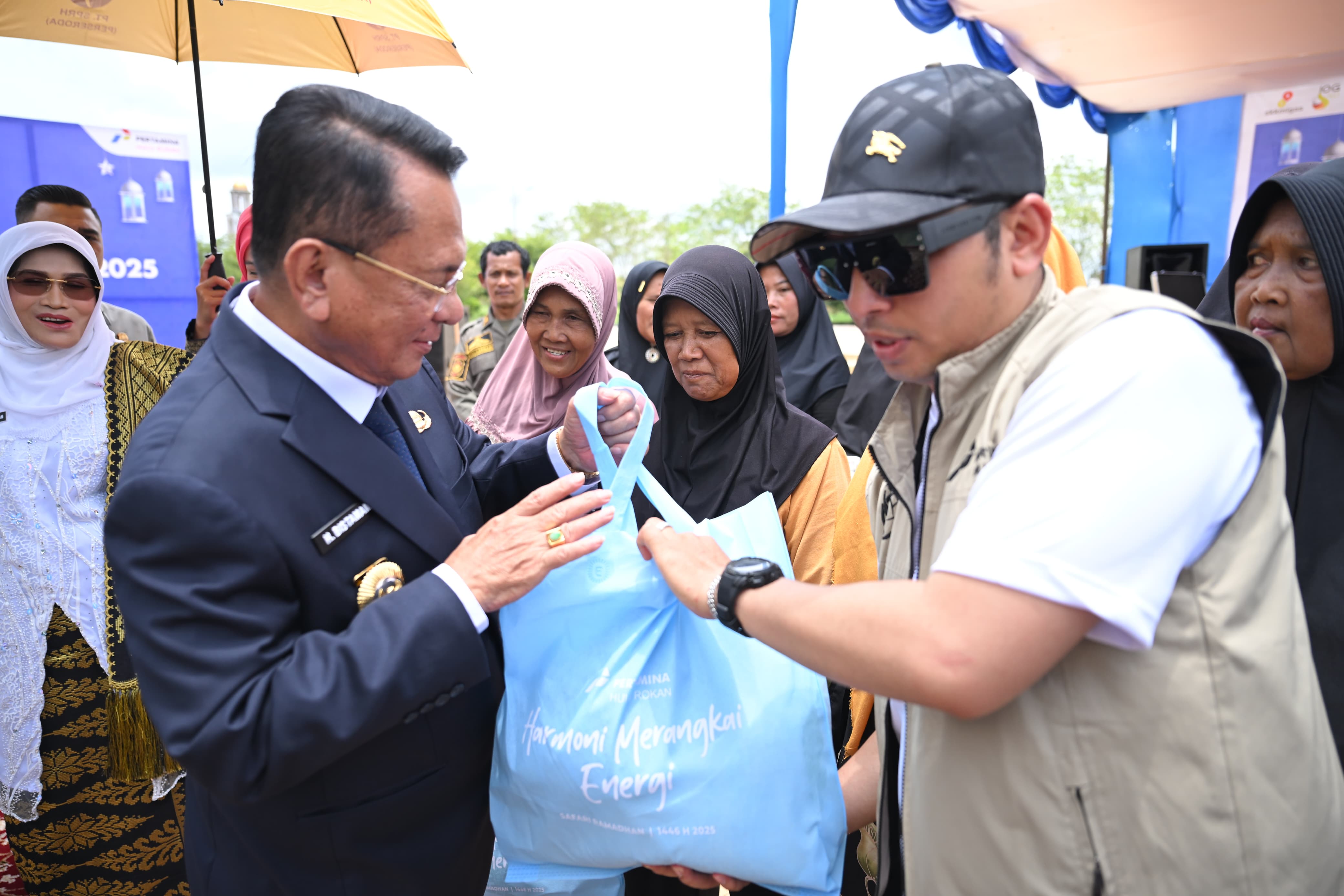 Bupati Rohil Buka Secara Resmi Kegiatan Pasar Murah PT. PHR di Kecamatan Bangko