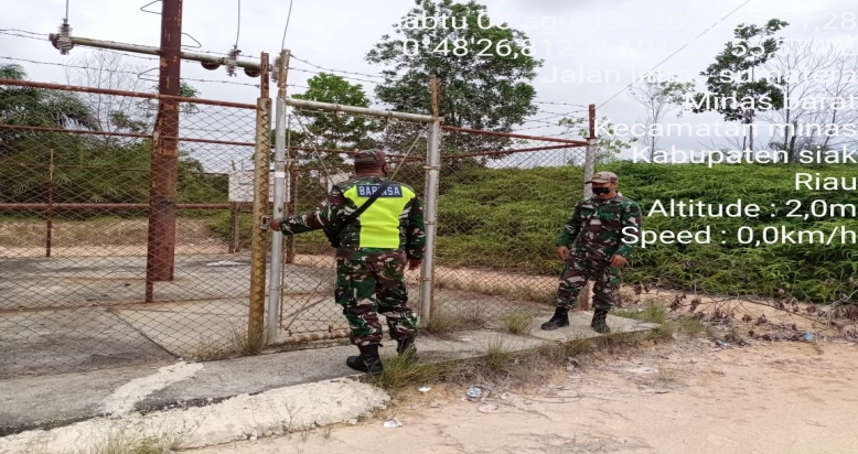 Babinsa Koramil 09/Minas Ajak Warga  Menjaga dan Memantau Objek Vital Nasional PT. CPI Minas