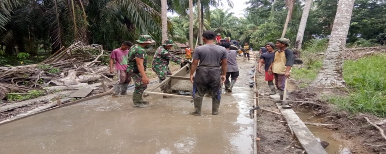 Warga  Sedih Kegiatan Satgas TMMD Ke 108 Kodim 0303/Bengkalis Akan Berakhir