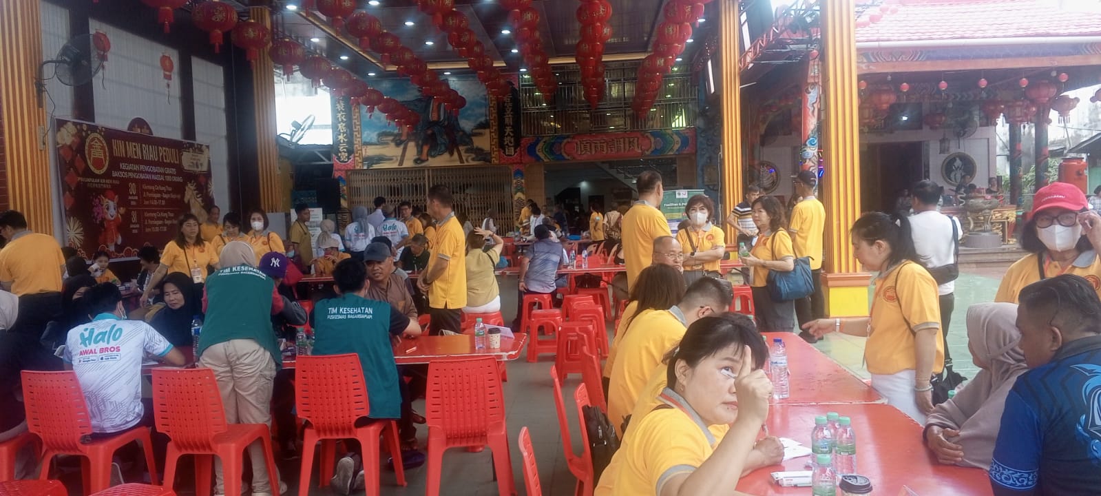 Hari Kedua Pengobatan Gratis Kin Men Riau di Klenteng Ce Kong Thua Bagansiapiapi Membludak