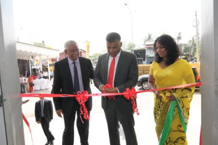 Sri Lankan patients to receive safer and more available medications with new DHL Life Sciences facility