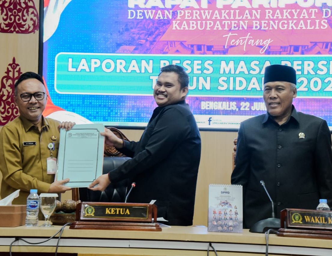 Mewakili Bupati Bengkalis, Sekda Bengkalis Terima Laporan Reses Masa Sidang II