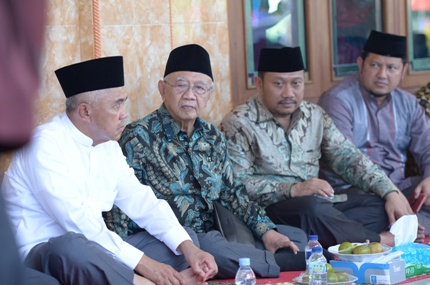 Ke Riau, Gus Sholah Ajak Masyarakat Jauhi Paham Aneh