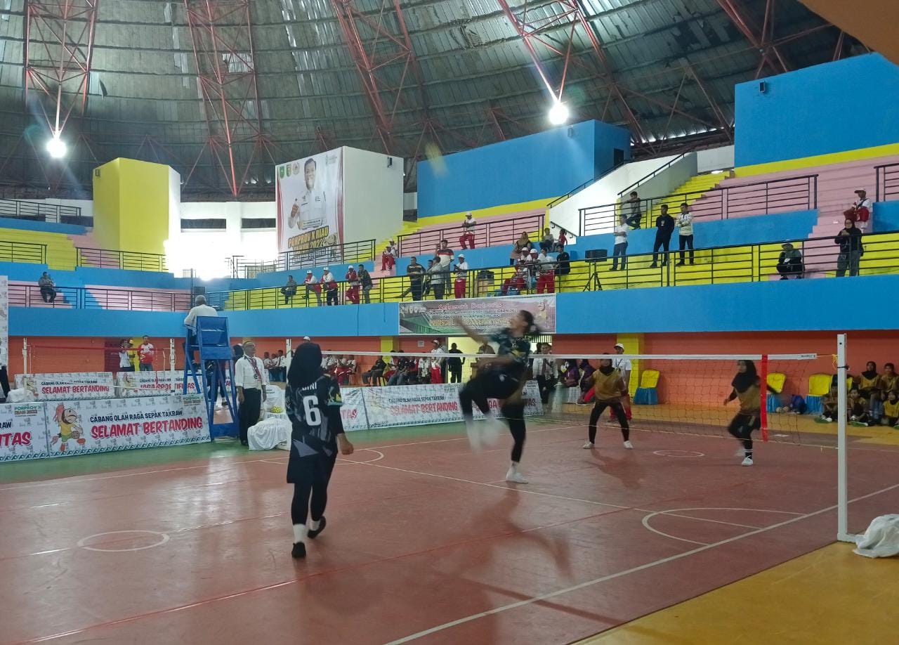 Pertandingan Perdana, Tim Takraw Bengkalis Raih Hasil Positif