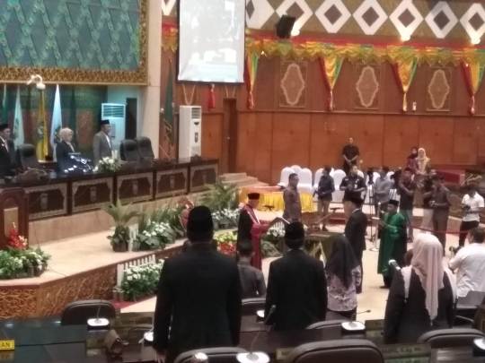 Gantikan Noviwaldi Jusman, Asri Auzar Resmi Menjabat Wakil Ketua DPRD Riau Masa Bakti 2014-2019