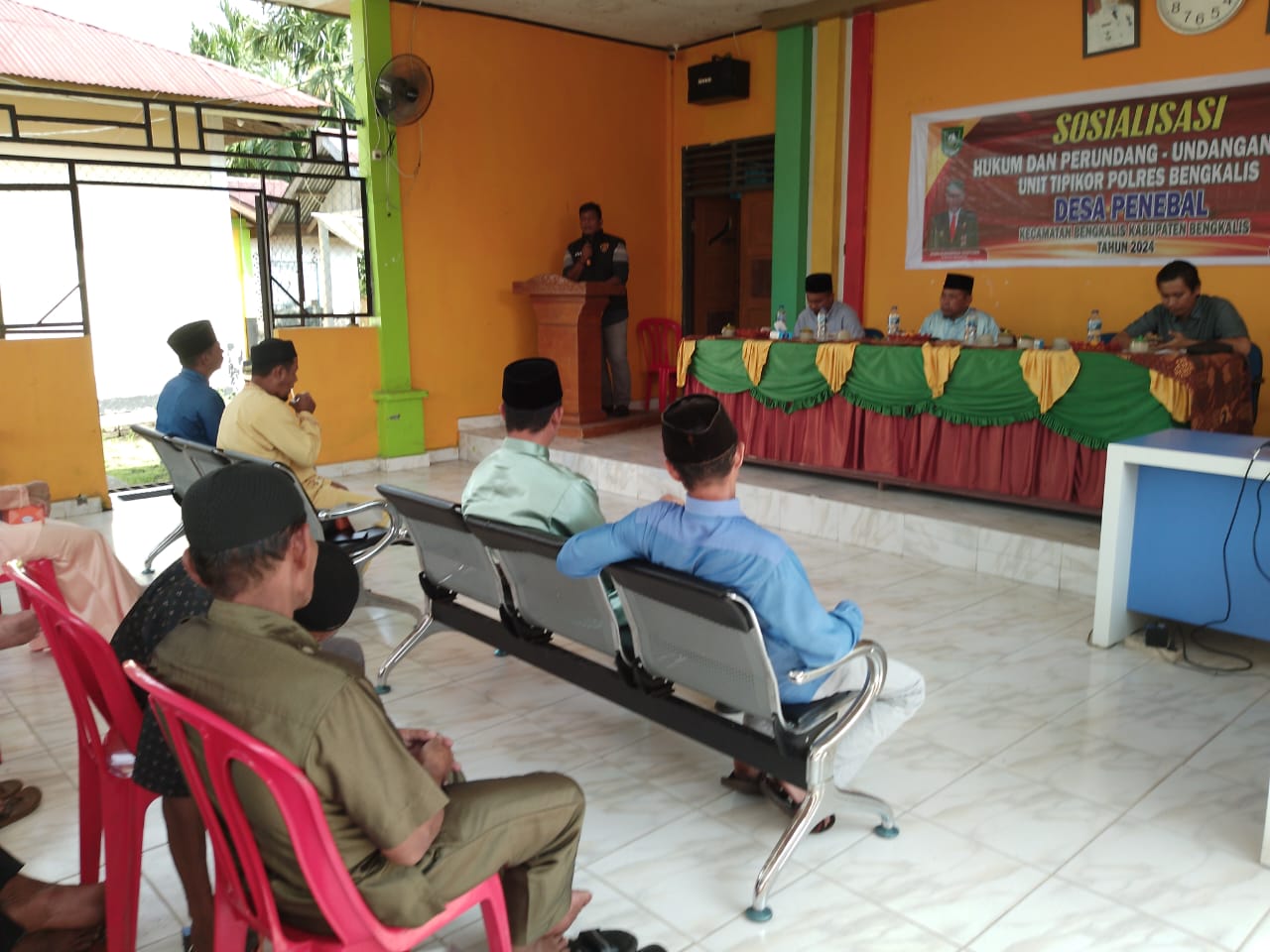 Polres Bengkalis Sosialisasi Hukum Bagi Aparatur Pemerintahan Desa Penebal