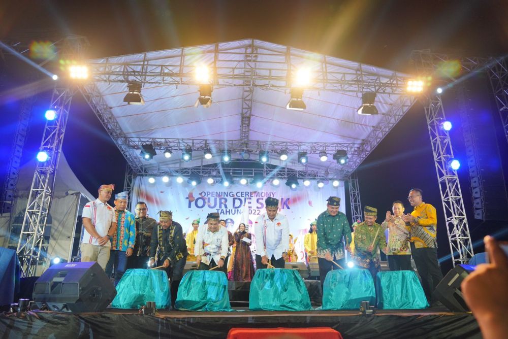 Resmi Dibuka, Hari Ini Pembalap Tour de Siak Mulai Bertanding