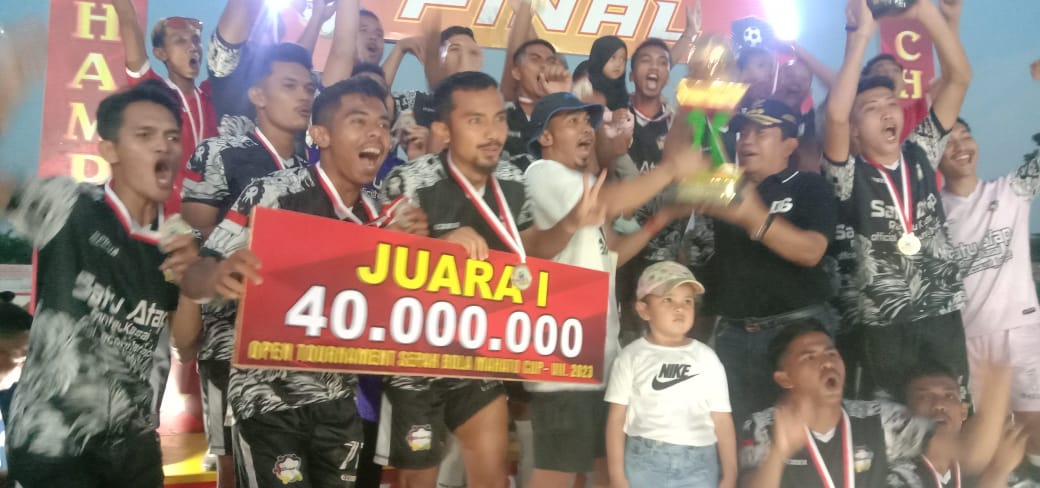 Keseblasan clup Satu atap boyong hadiah Rp.40 juta dan Trophy pada Open Turnamen Sepak bola Mahato Cup VII