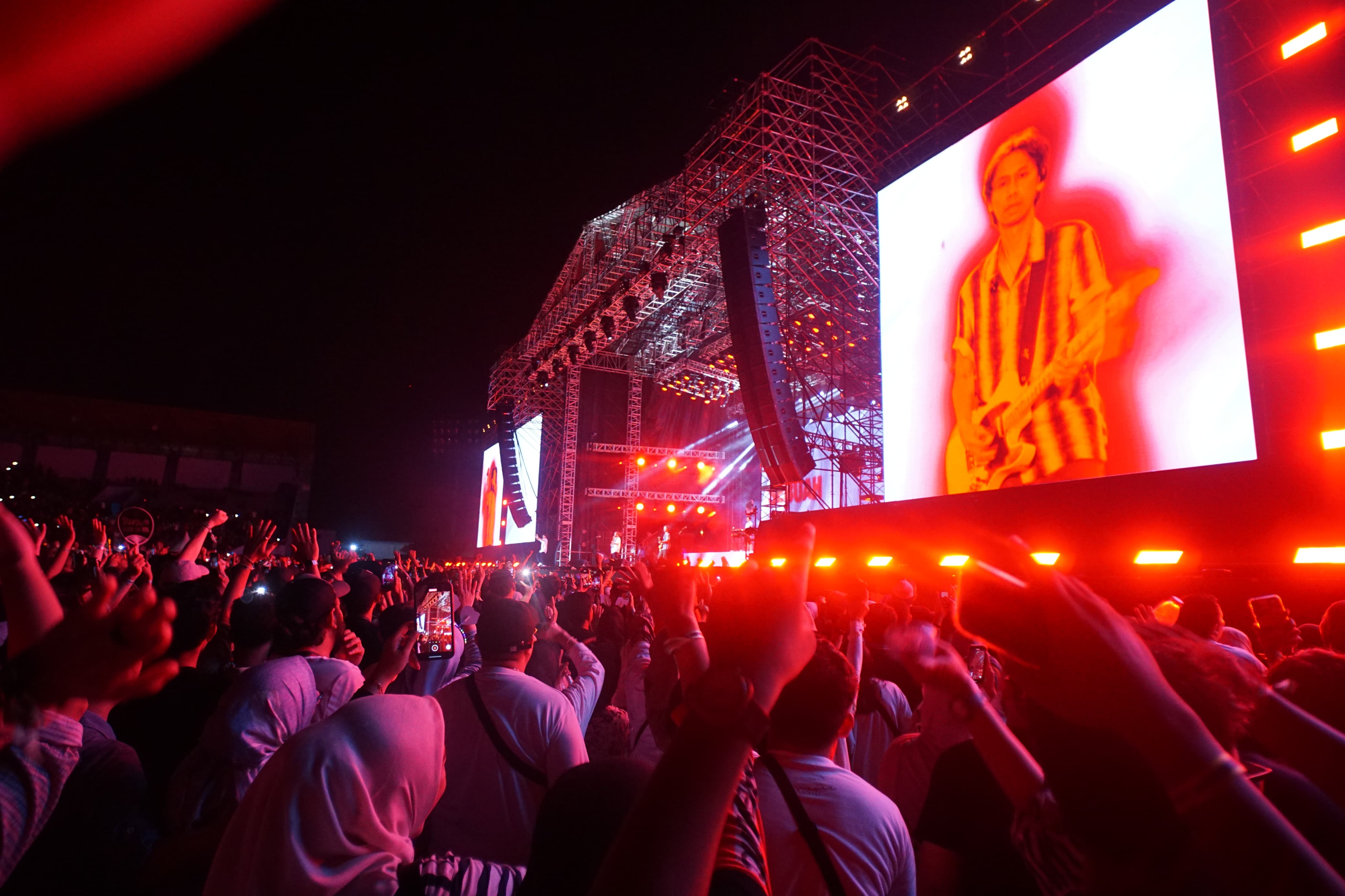 Konser Sheila On 7 di Pekanbaru Meriah dan Mengesankan, Bank BJB Mudahkan Nasabah Dapat Tiket