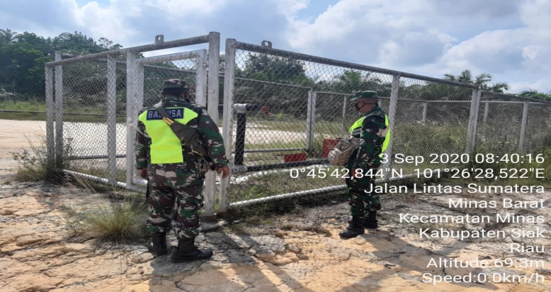 Babinsa Kodim 0303/Bengkalis Koramil 09/Minas Patroli Pengamanan OVN PT CPI Area 3 Minas Field