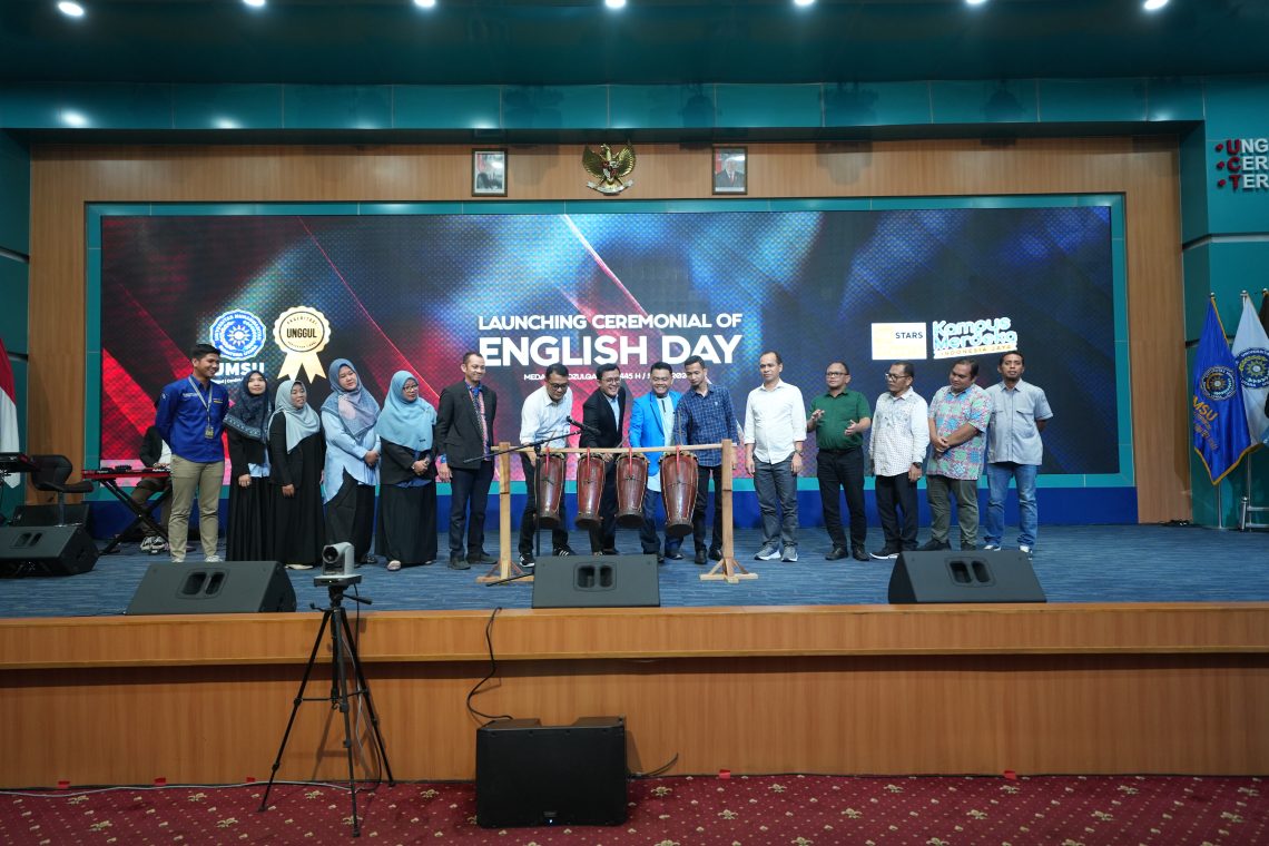 Rektor UMSU Prof. Dr. Agussani, MAP  Luncurkan Program English Day