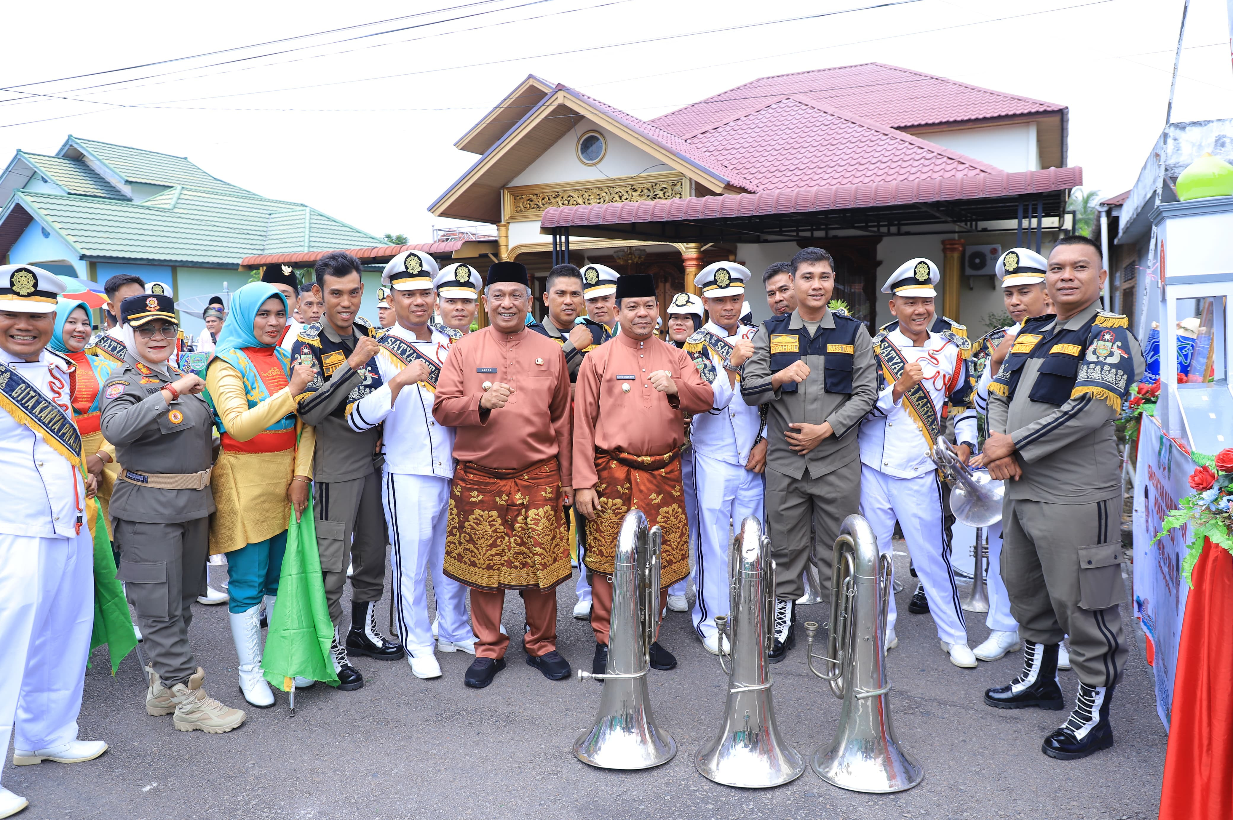 Hanya Bupati dan Wakil Bupati Rohul yang ikut Pawai pada MTQ Bengkalis