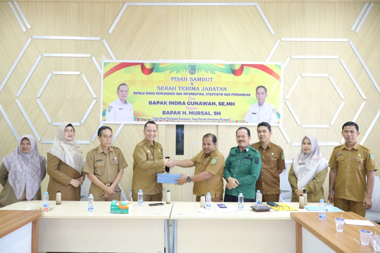 Suasana Hangat Warnai Serah Terima Jabatan dan Pisah Sambut Kepala Dinas Kominfo Rohil