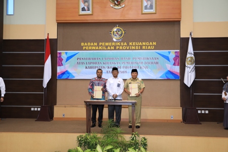  Pemkab Rohul Kembali Raih  WTP Laporan Hasil Pemeriksaan Keuangan  2018 Oleh BPK RI