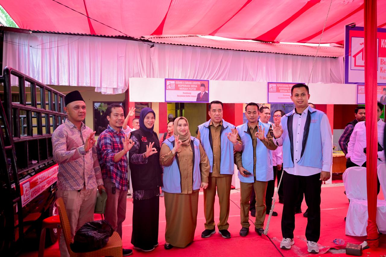 Bupati Kasmarni Ikuti Peresmian Koperasi Merah Putih di Desa Bumbung Bathin Solapan