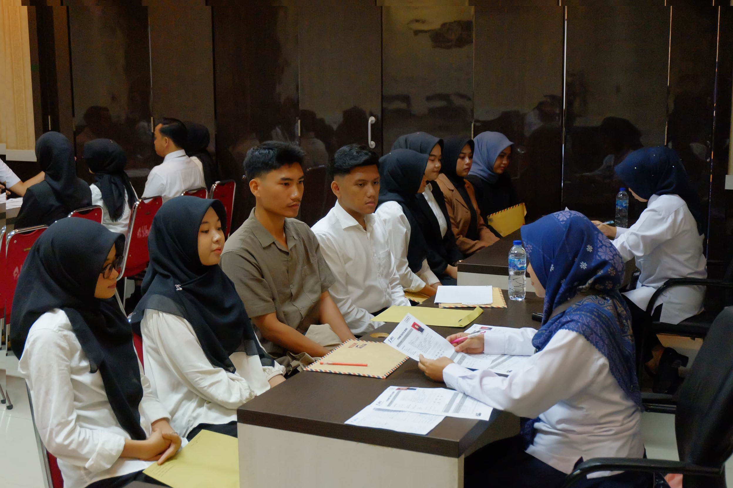 Disnakertrans Riau Gencar Walk interview, Besok Pagi Bersama Bank Mandiri, Tbk