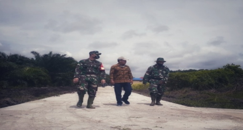 TMMD Ke-108 Tahun 2020 Kodim 0303/Bengkalis Pekerjaan  Jalan Ekonomi Desa Tamiang Capai 95 Persen