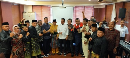 Marsiaman Saragih Dampingi Warga Langgam ke Kejagung dan Mabes Polri