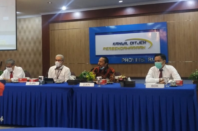 Penerimaan Kepabeanan dan Cukai DJBC Riau Lampaui Target