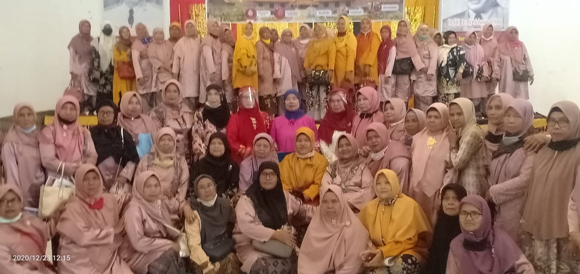 Kunjungan Komunitas Bundo Kanduang Saniangbaka Kabupaten Solok ke Padang Disambut Orasi Kebudayaan