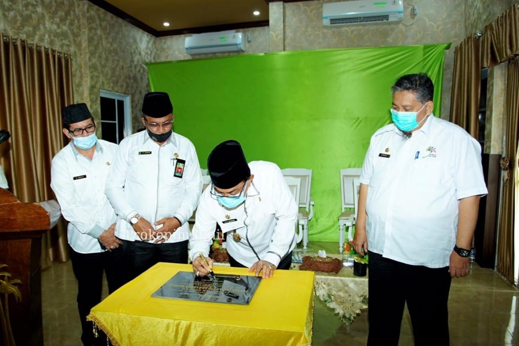 Bupati Inhil HM.Wardan Resmikan Pondok Taman Pengajian Qur an