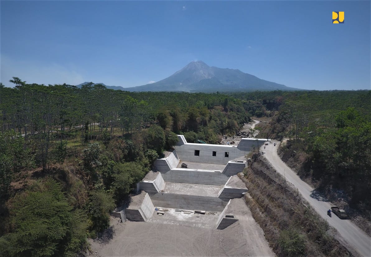 Cegah Banjir Lahar Merapi, KemenPUPR Bangun Tujuh Sabo Dam Baru