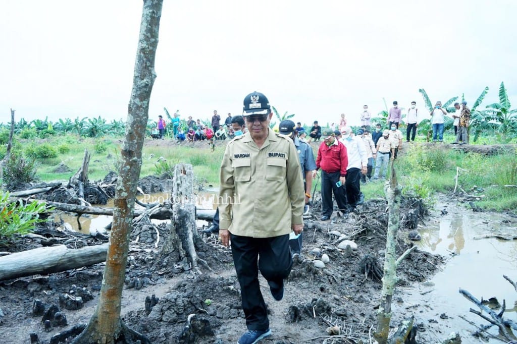 Bupati Inhil HM.Wardan Kunker ke Desa Kuala Selat Kecamatan Kateman