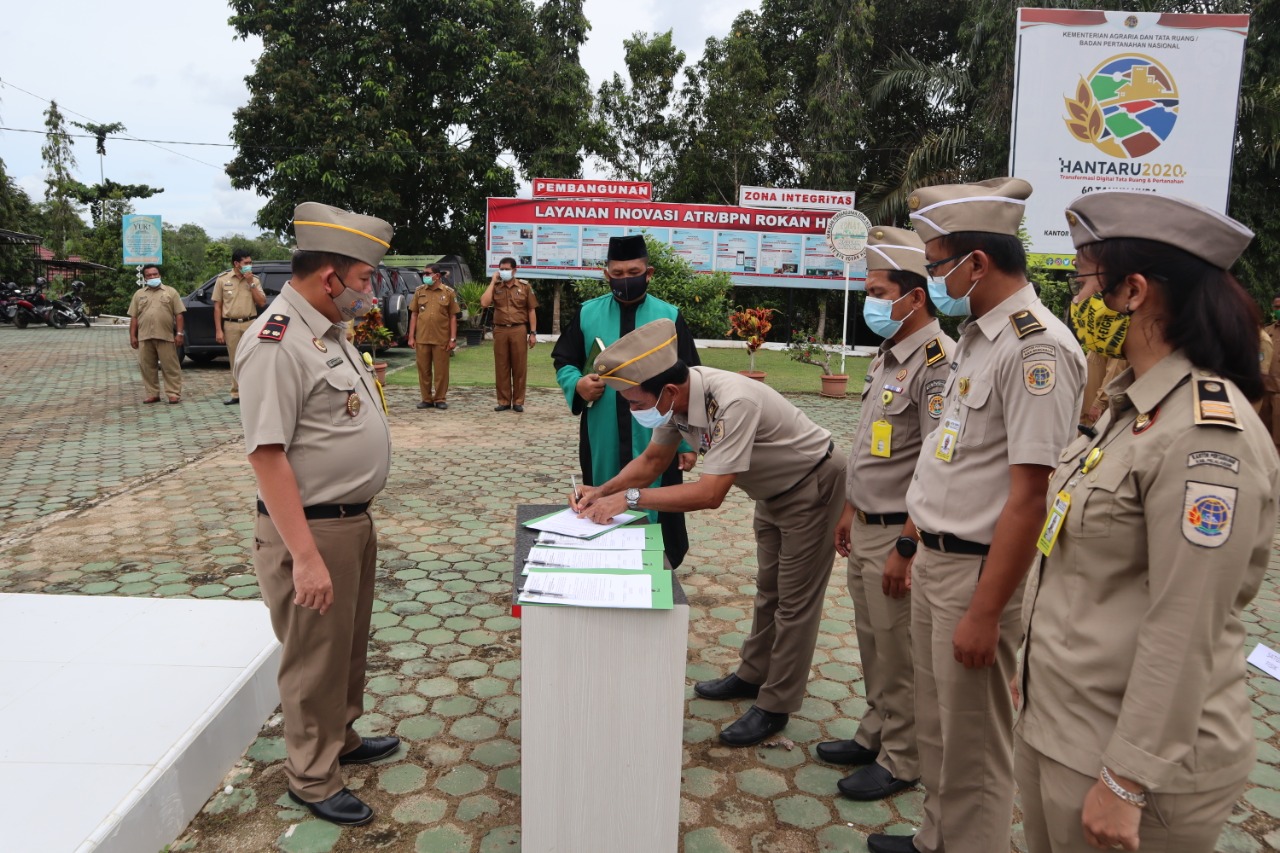 BPN Rohul Ambil Sumpah Terhadap Panitia Ajudikasi dan Tugas PTSL 2021