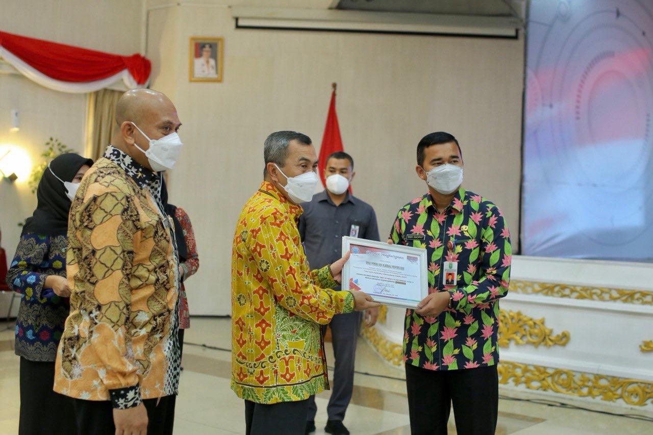 Dispora Riau Raih Penghargaan Terbaik Sebagai Instansi Aktif Sosialisasi Bahaya Narkoba
