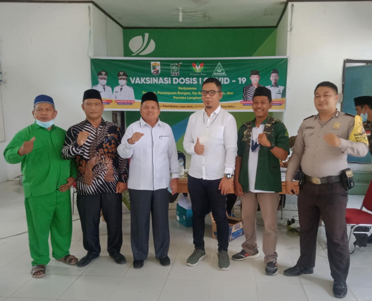 PKB Pelalawan Gandeng Pemerintah Percepat Vaksinasi di Pelosok Desa