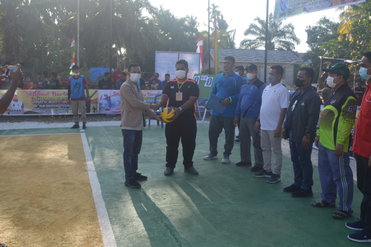 Volly Ball Putra Seroja CUP I Desa Kepenuhan Barat Sei Rokan JayaÂ  Resmi di Buka