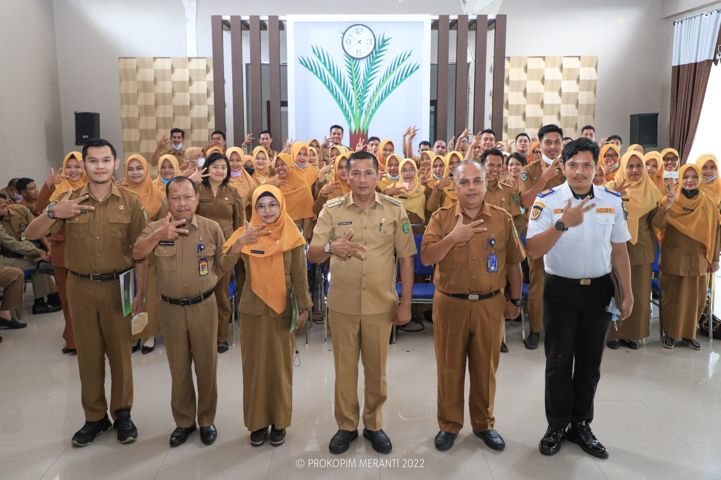 Bupati Meranti Serahkan 65 SK PNS 