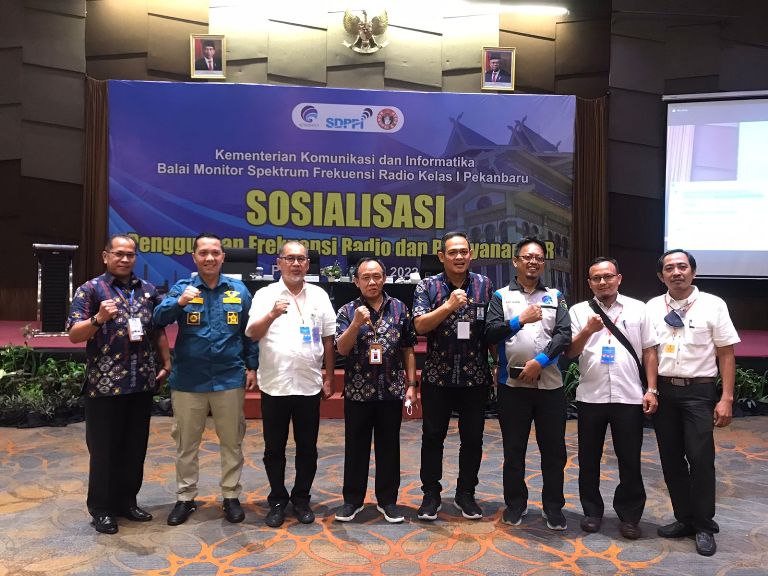 Kadis Kominfo Rohul Ikuti Sosialisasi Penggunaan Frekuensi Radio dan Pelayanan ISR