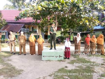Koptu Roni Panjaitan Irup  Apel Senen Pagi di SDN 012 Kampung Jambai Makmur