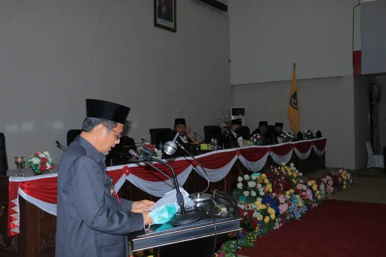 Pjs Bupati Masrul Kasmy Sampaikan 3 Ranperda ke DPRD Rohul