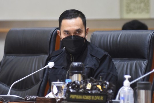 Komisi III DPR : Polri Harus Tindak Tegas Aksi Rasisme