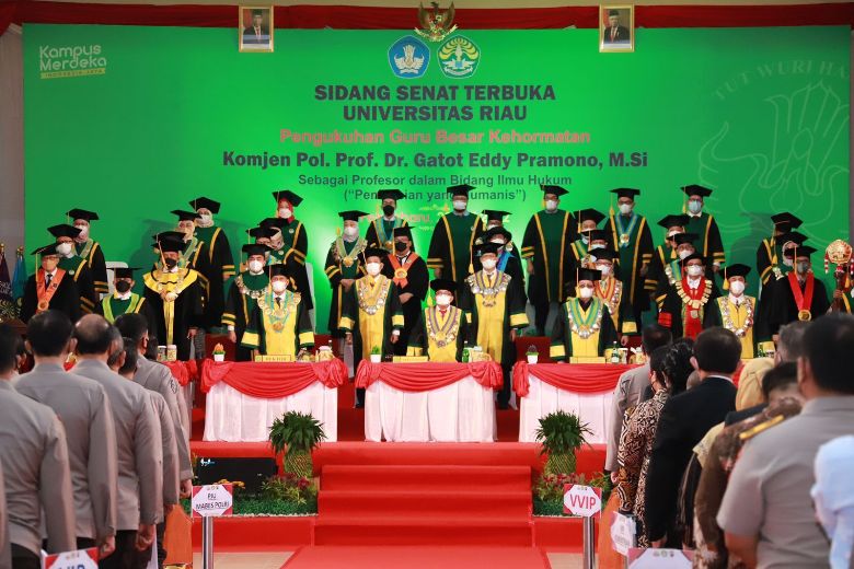 Komjen Pol Prof Dr Gatot Eddy Pramono MSI Resmi Guru Besar Kehormatan UNRI