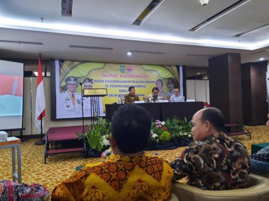 Sekdaprov Yan Prana Resmi Buka Rakor BPBD dan Forum Perangkat Daerah tahun 2020