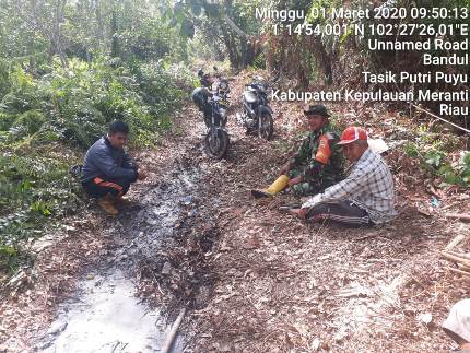  Warga Selat Akar Dikumpulkan Babinsa Untuk Mendengar Himbauan Tentang Karhutla Agar Tidak Membakar