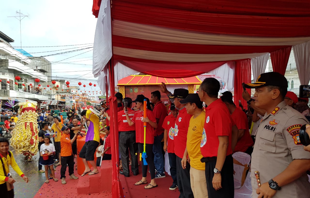 Ucapkan Selamat Pulang Kampung Pada Warga Tionghoa dari Seluruh Penjuru Dunia