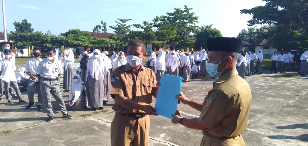 SMA Negeri 1 Kepenuhan Laksanakan Ujian Tengah Semester Ganjil 