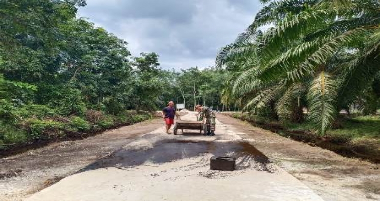 Kata Warga Temiang Enaknya Melintas Dijalan Beraspal