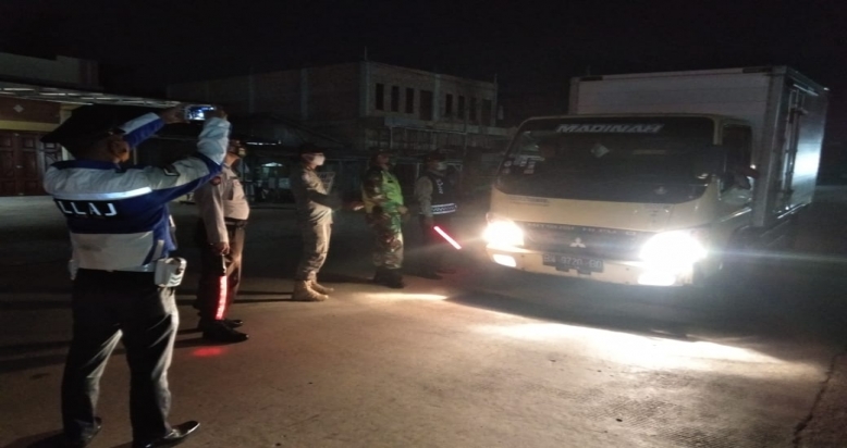 Cegah Penyebaran Covid-19, Wilayah Perbatasan Inhu Jambi Diawasi Tim