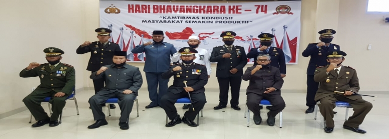Bupati Irwan Ikuti Upacara HUT Bhayangkara Ke-74 di Mapolres Meranti