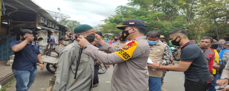 15 Ribu Masker Dibagikan Saat Kampanye Pemakaian Masker Serentak