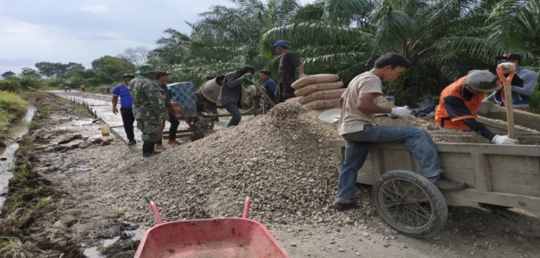 TMMD ke 108 Kodim 0303/Bengkalis Mewujudkan Asa Yang Nyata Bersama Warga Desa