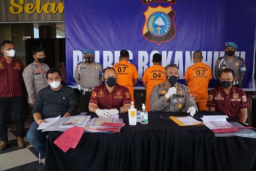 Terkait Pengurusan Surat Tanah, Kades di Rohul Terjaring OTT Tipikor Satreskrim Polres Rohul