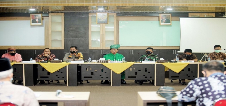 Bupati Inhil HM.Wardan Pimpin Rapat Pelaksanaan Ibadah di Tengah Pendemi Covid-19