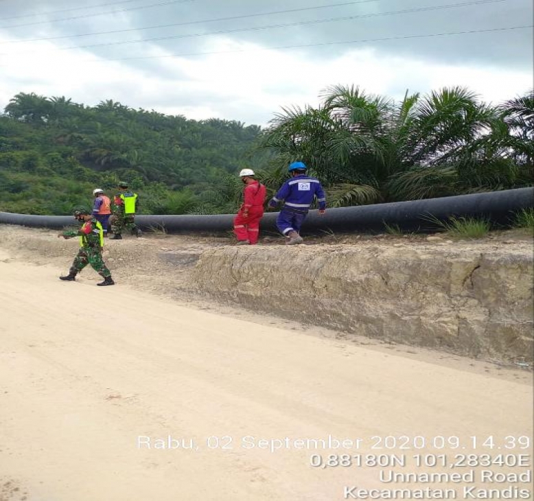 Penegakan Disiplin Protokol kesehatan, Babinsa Kodim 0303/Bengkalis Patroli 3M di Areal Toko Mokas Simpang Belutu 